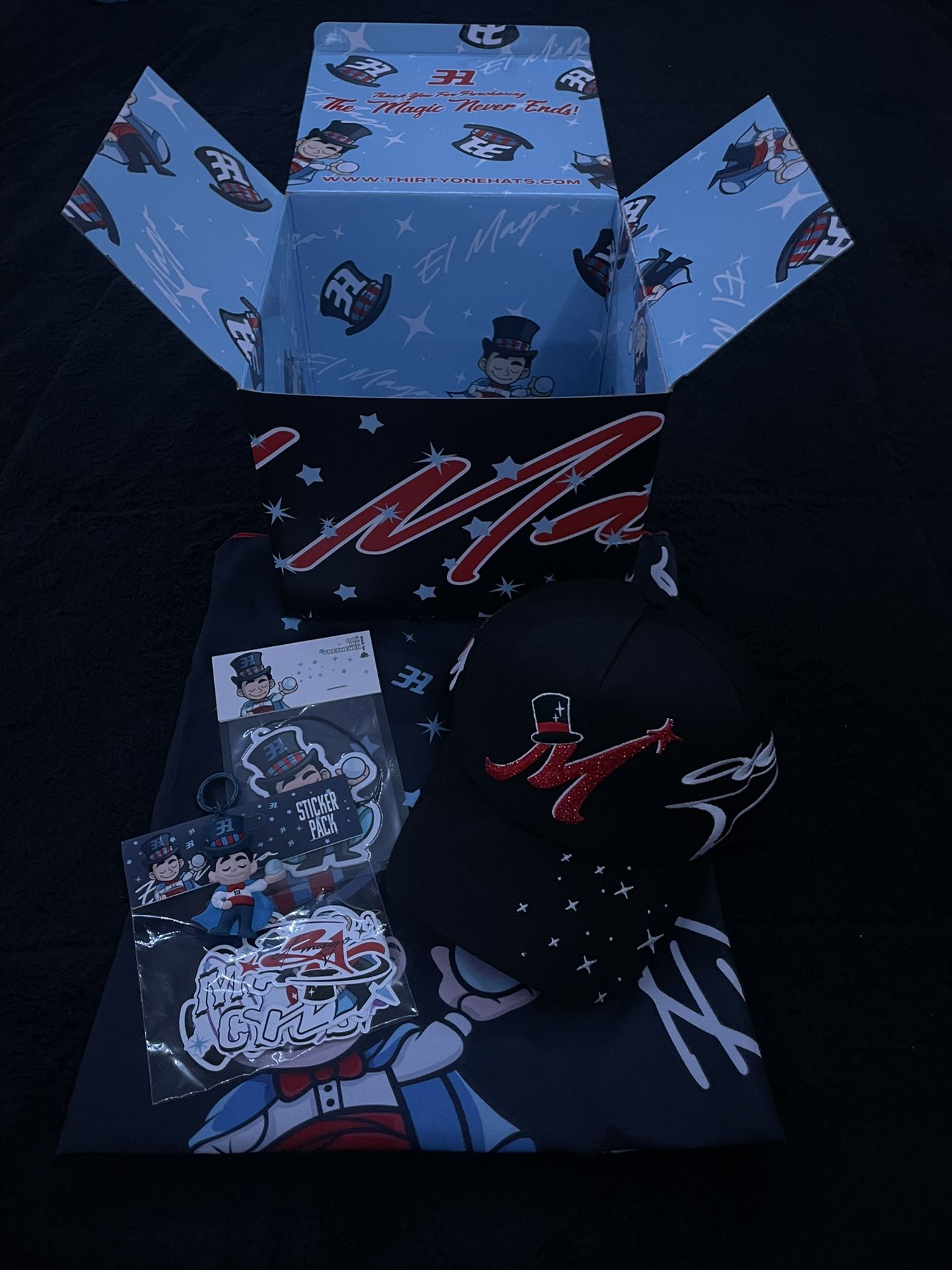 El mago thirty one hats