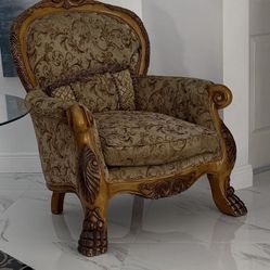 1 Accent Chair