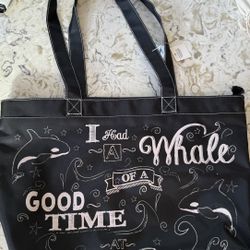 Sea World Chalk Whale Tote Black 