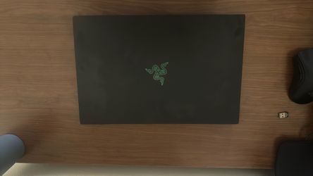 Razer Blade 15 Advanced (2022) – RTX 3070 Ti / 32GB RAM / 1TB SSD