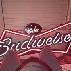 Budweiser sing