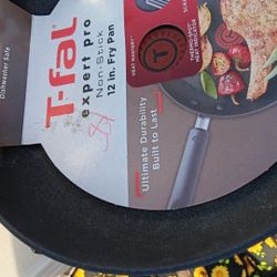 18 Inch T-fal Non Stick.  Expert Plus