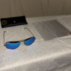 Ray-Ban Aviator Classic Polarized Blue Lens