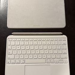 Apple Magic Keyboard Folio for iPad A16 and 10th generation
