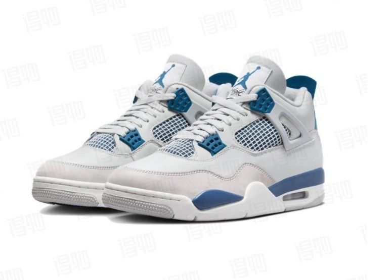 Retro basketball shoes