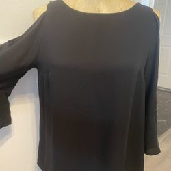 Mossimo dress blouse with open ahoulders