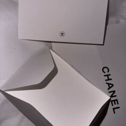 Chanel FREE WITH 30$ Order