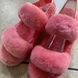 Pink Uggs