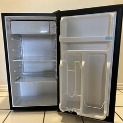 Refrigerator / Freezer Mini -  Black and Decker