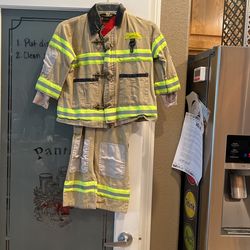 Detailed Adeventure Factory Fire Fighter Costume 