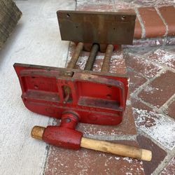 Craftsman (contact info removed) Woodworking Vise 10" Quick Release Under Bench Mount Great Working Cond