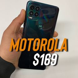 MOTOROLA IN PERFECT CONDITION AVAILABLE NOW
