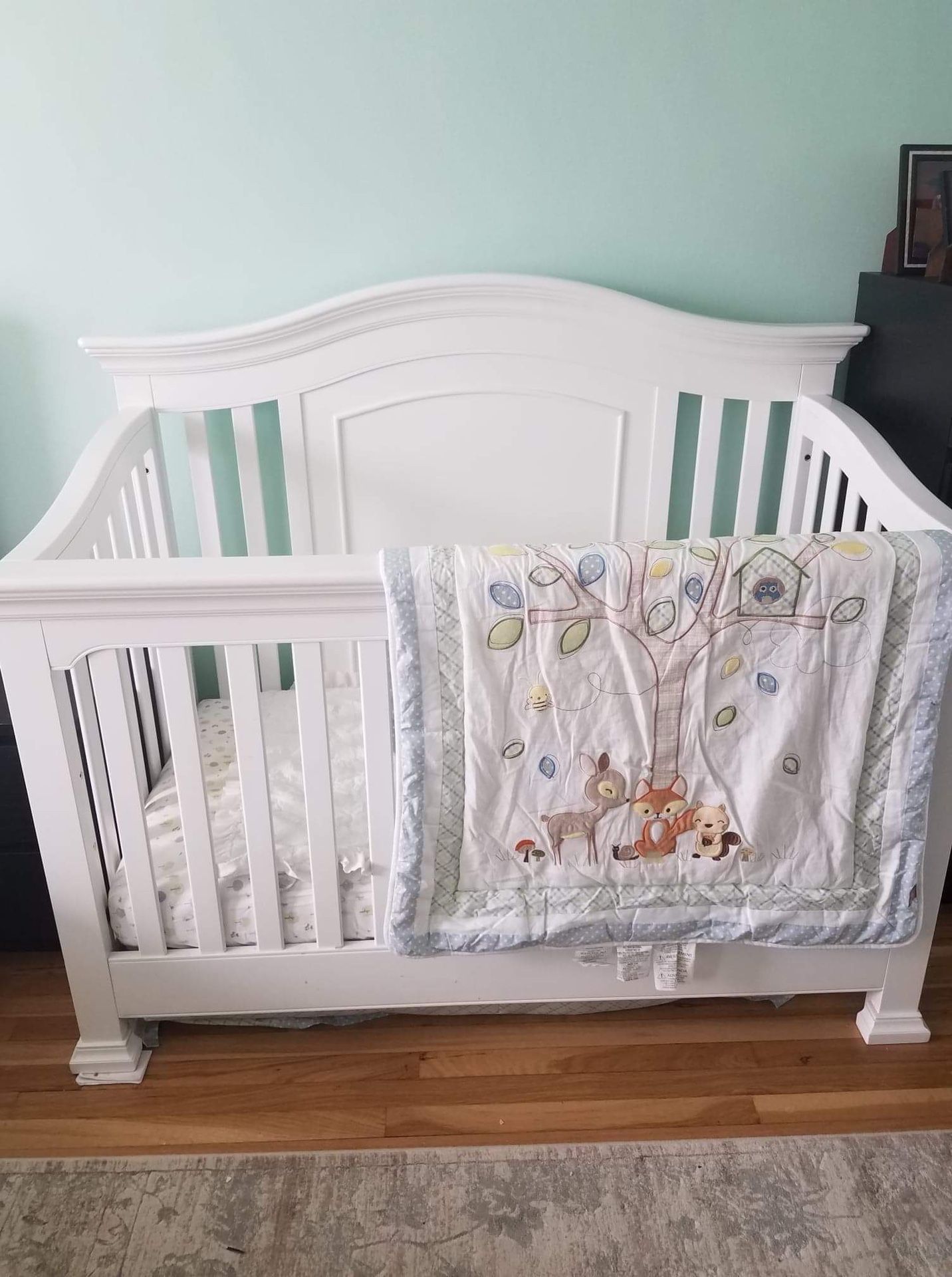 Baby crib