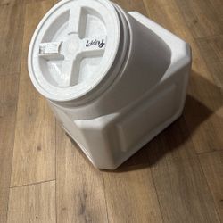 contenedor para croquetas 