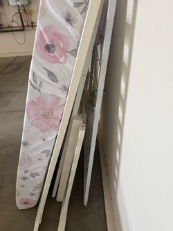 Crib/mattress