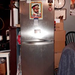 LG refrigerator 