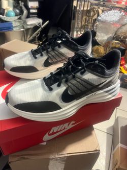 Size 12 - Nike Lunar Roam Summit White Black