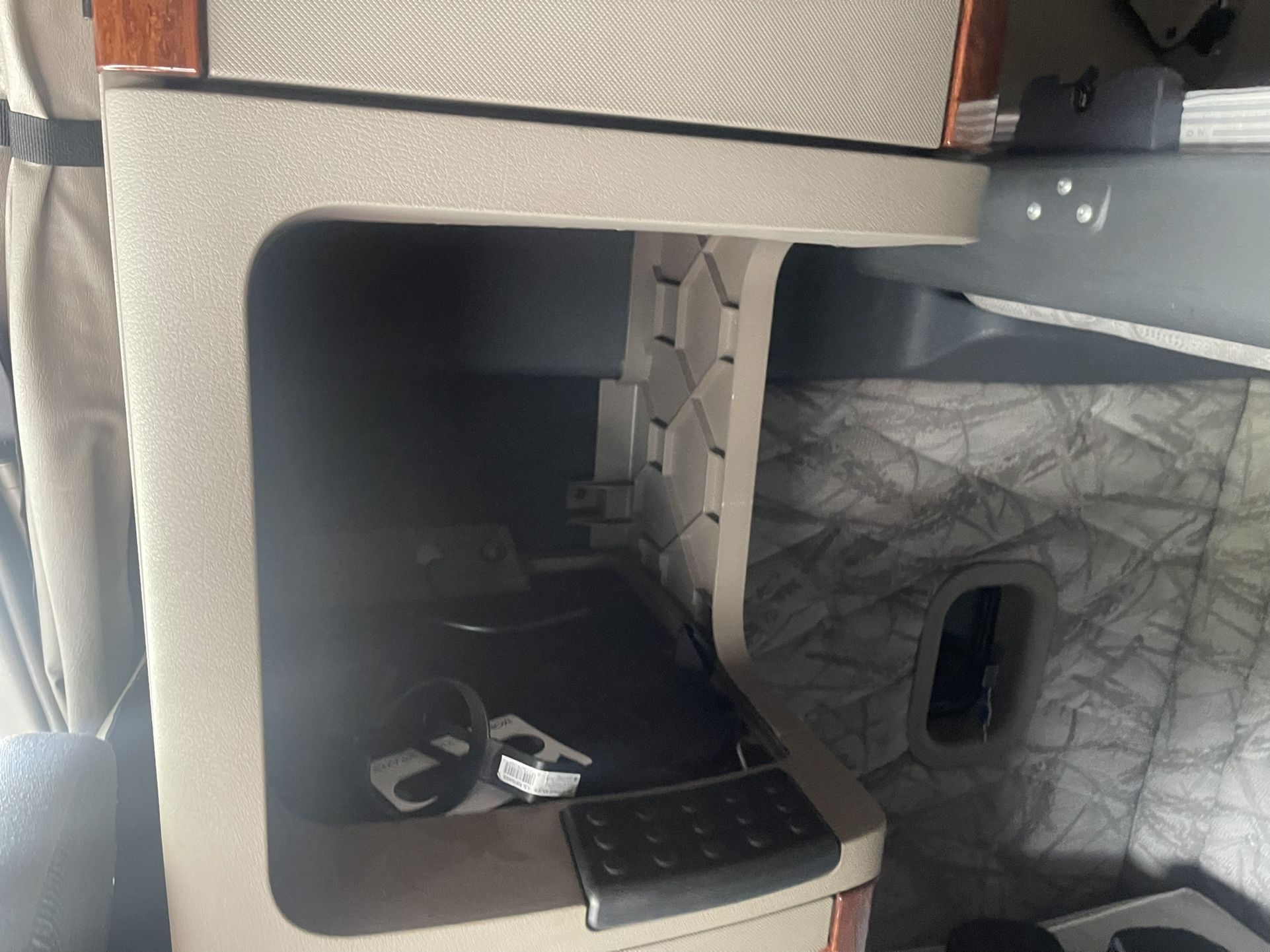 2016 FREIGHTLINER CASCADIA