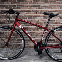 Fuji Absolute 1.4 Hybrid – 700c – 3x9 Drivetrain – Excellent Condition