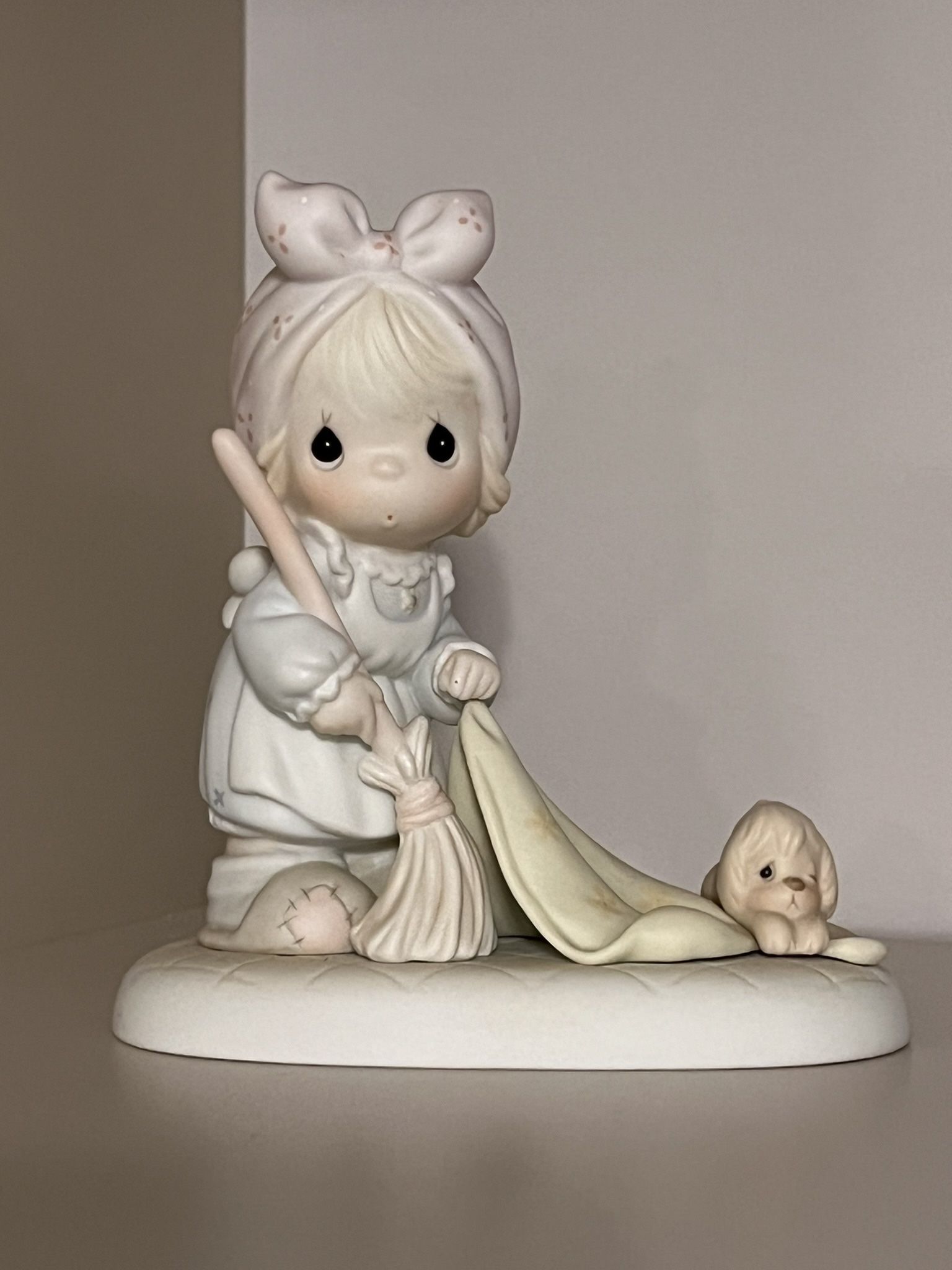 Precious Moments Figurines