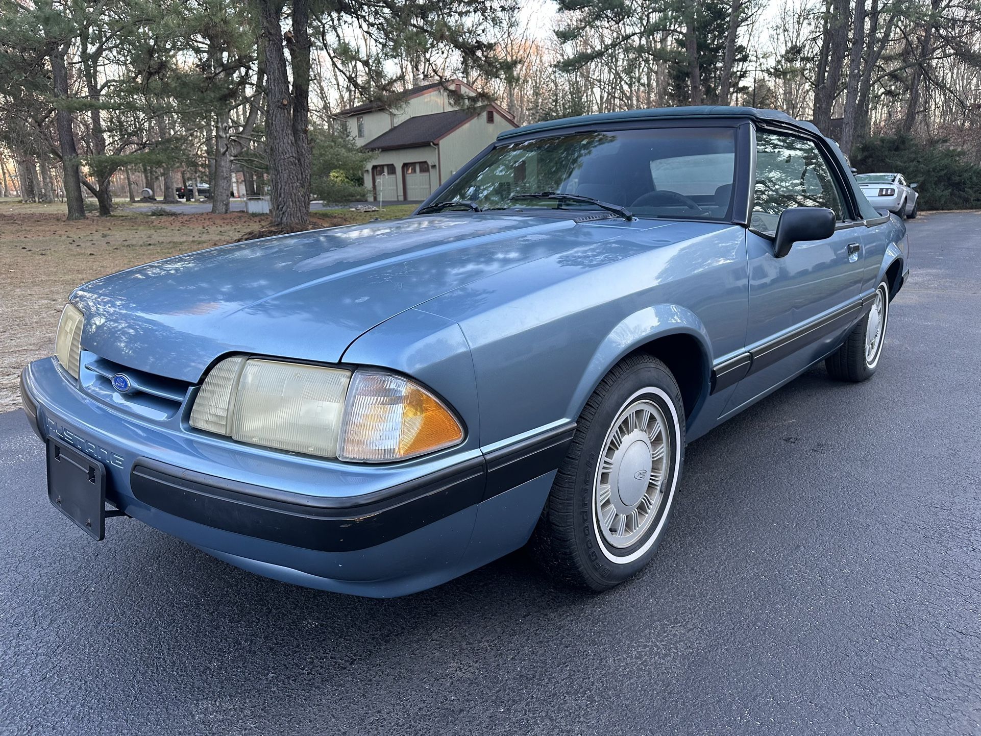 1990 Ford Mustang