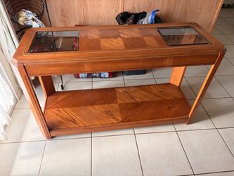 Entry way table