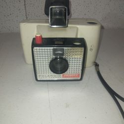 Vintage Polaroid  Swinger Camera 