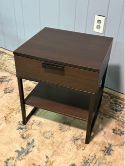 Modern Espresso Nightstand / End Table with Drawer