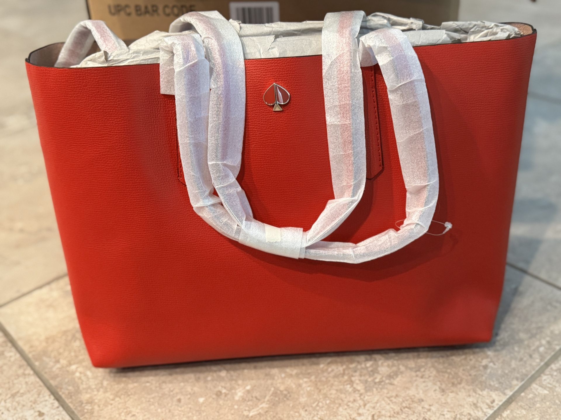 👜 Brand New Kate Spade Large Tote 👜