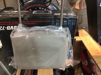 Head rest DVD players brand new