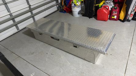 Crescent Job Box