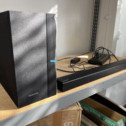 SAMSUNG SOUND BAR WITH SUBWOOFER AND REMOTE CONTROL 💯📺✅📺💯
