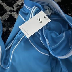 $220 Brand New Alo Set