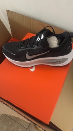 Nike zoom running shoes