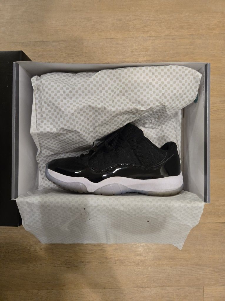 Jordan 11 Low "Space Jam" 9.5