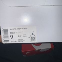 WMNS AIR JORDAN 11 RETRO