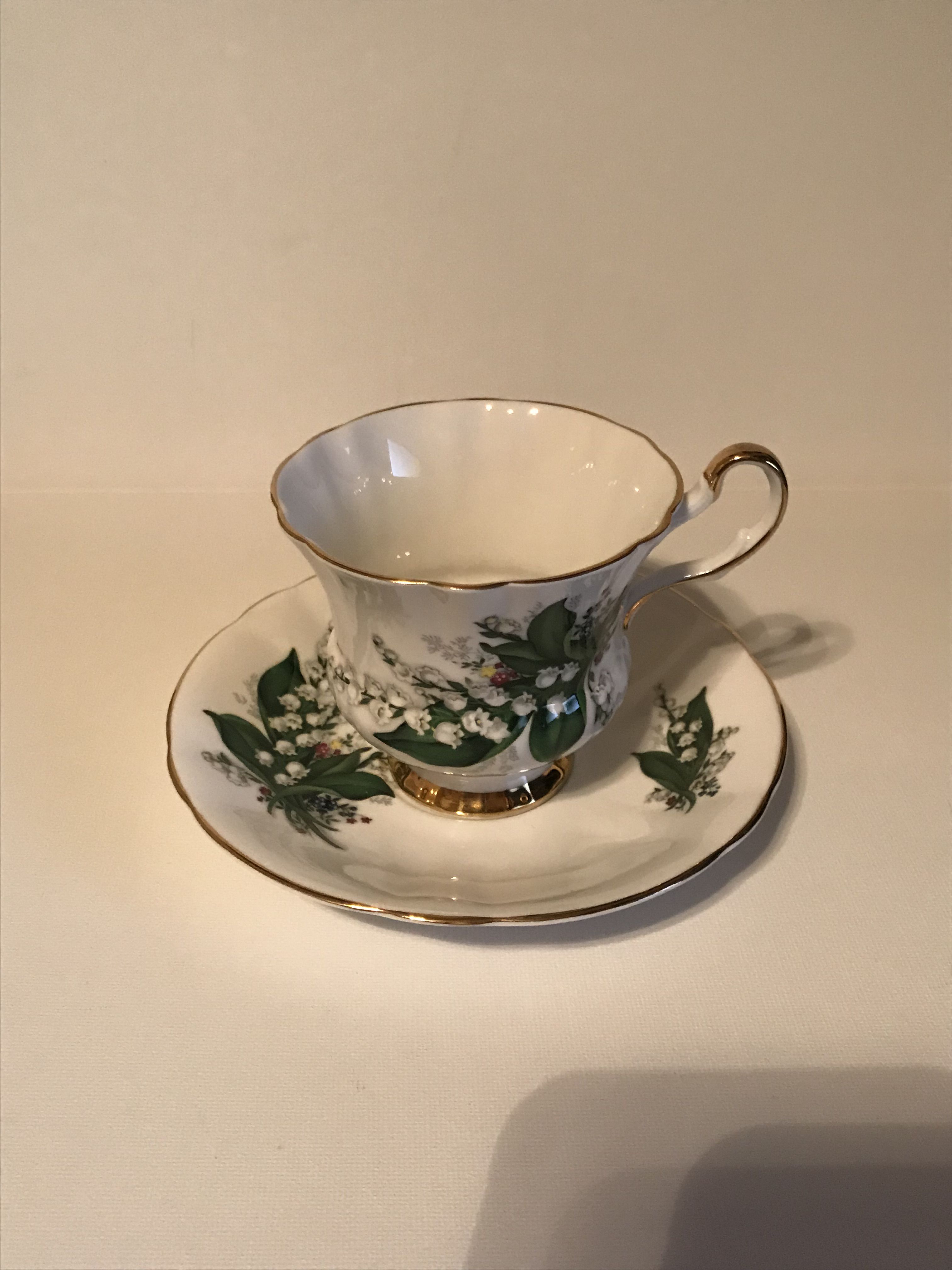 Antique Society Fine Bone China Tea Cup & Saucer