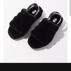 UGG