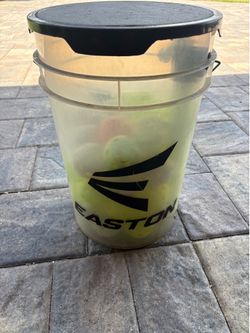 Easton whiffle ball tee bucket