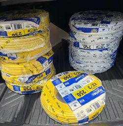 Electrical wire romex 12/2 and 14/2 rolls of 250ft
