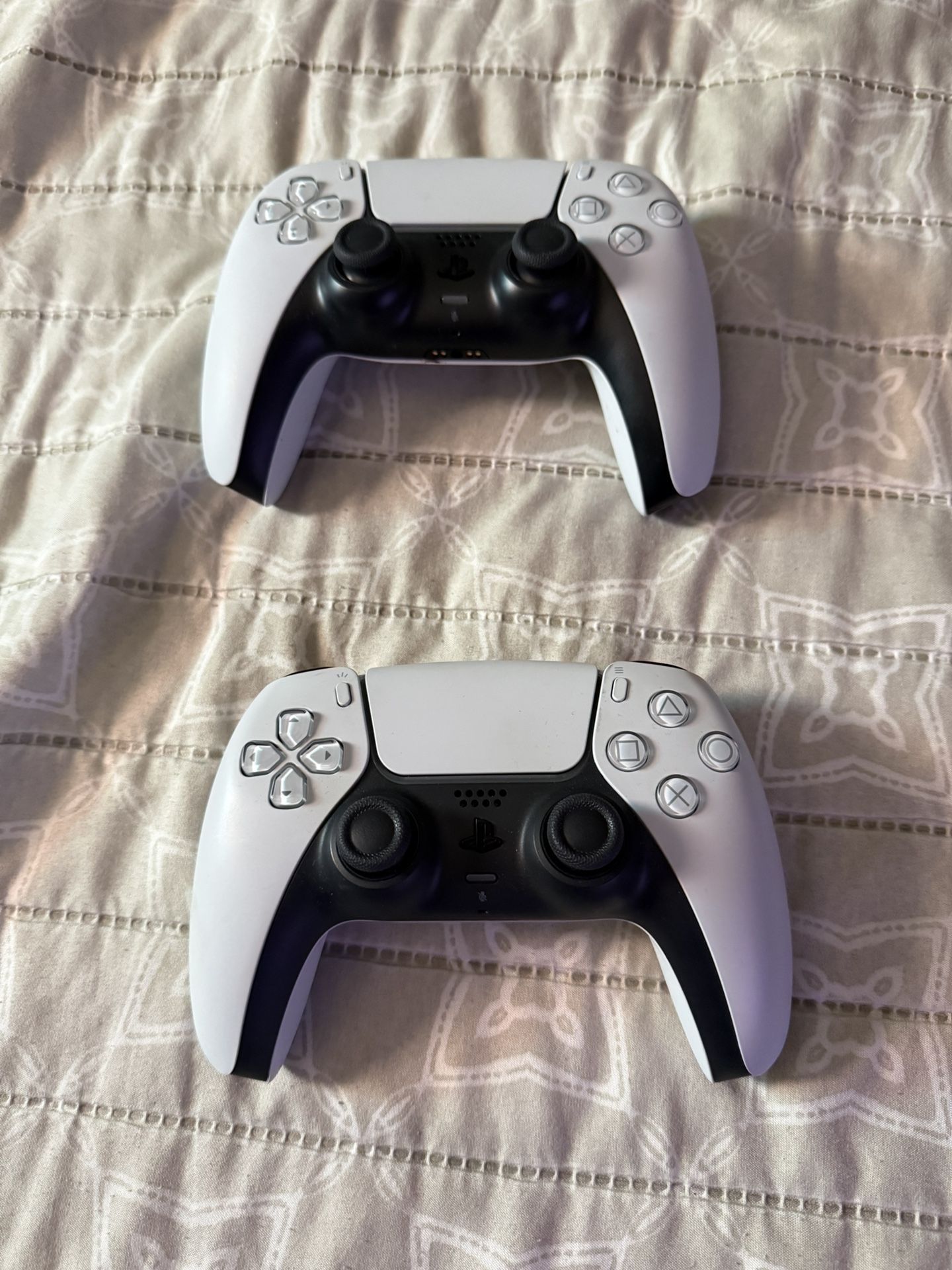 Playstation 5 Controllers