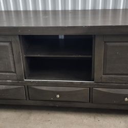 68" TV Stand / Living Room Furniture / GRAY