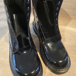 Dr. Martens Air Wair Boots