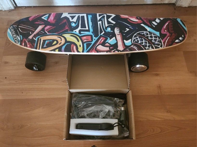 Electric Skateboard with Wireless Remote