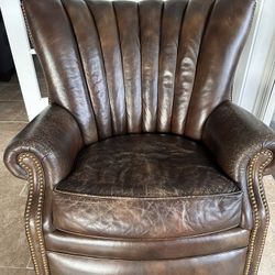 Hancock and Moore Living Room Daly Swivel Chair 