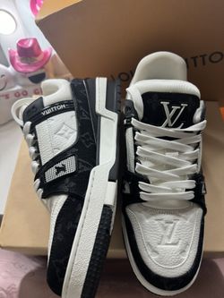 Louis Vuitton Trainers No Tag 