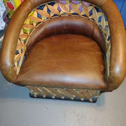 Beautiful Equipale Barrel Cushioned Chair
