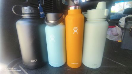 2 HYDRO FLASK  + 1 GEO + 1 SIMPLE MODERN