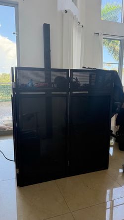 Dj booth portable