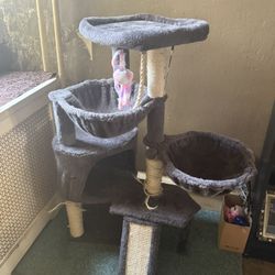 Cat tree